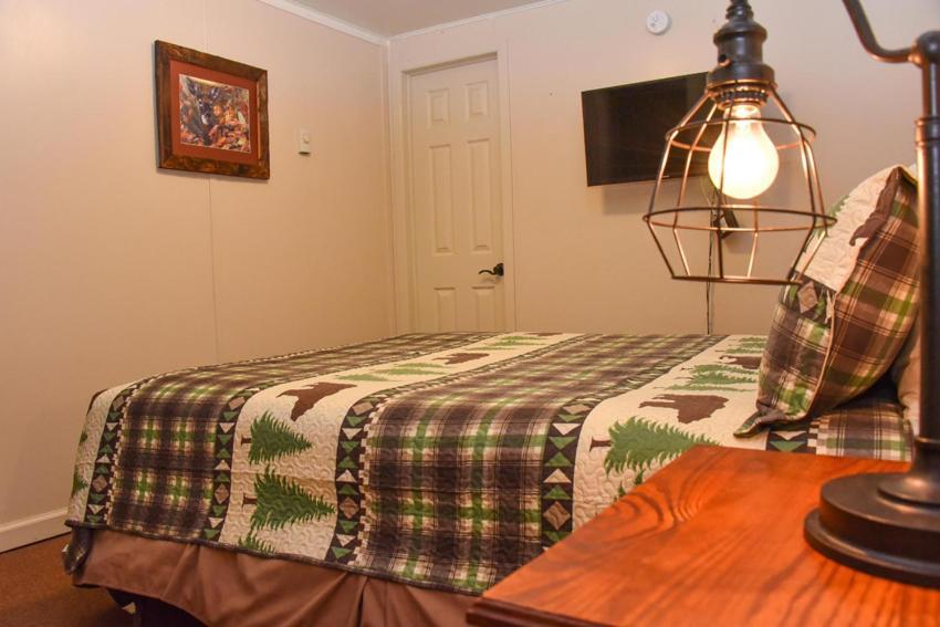 Adirondack Sunrise Lodge Lake George Eksteriør bilde