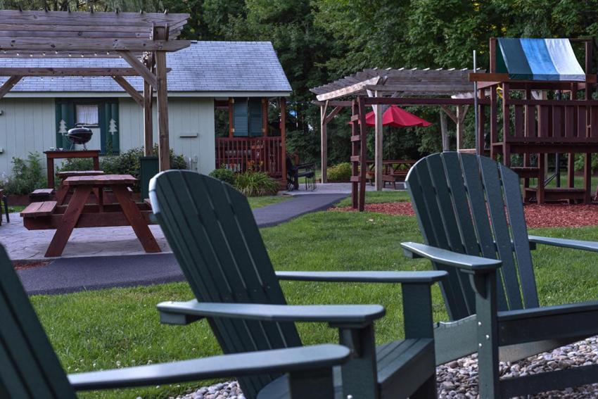 Adirondack Sunrise Lodge Lake George Eksteriør bilde